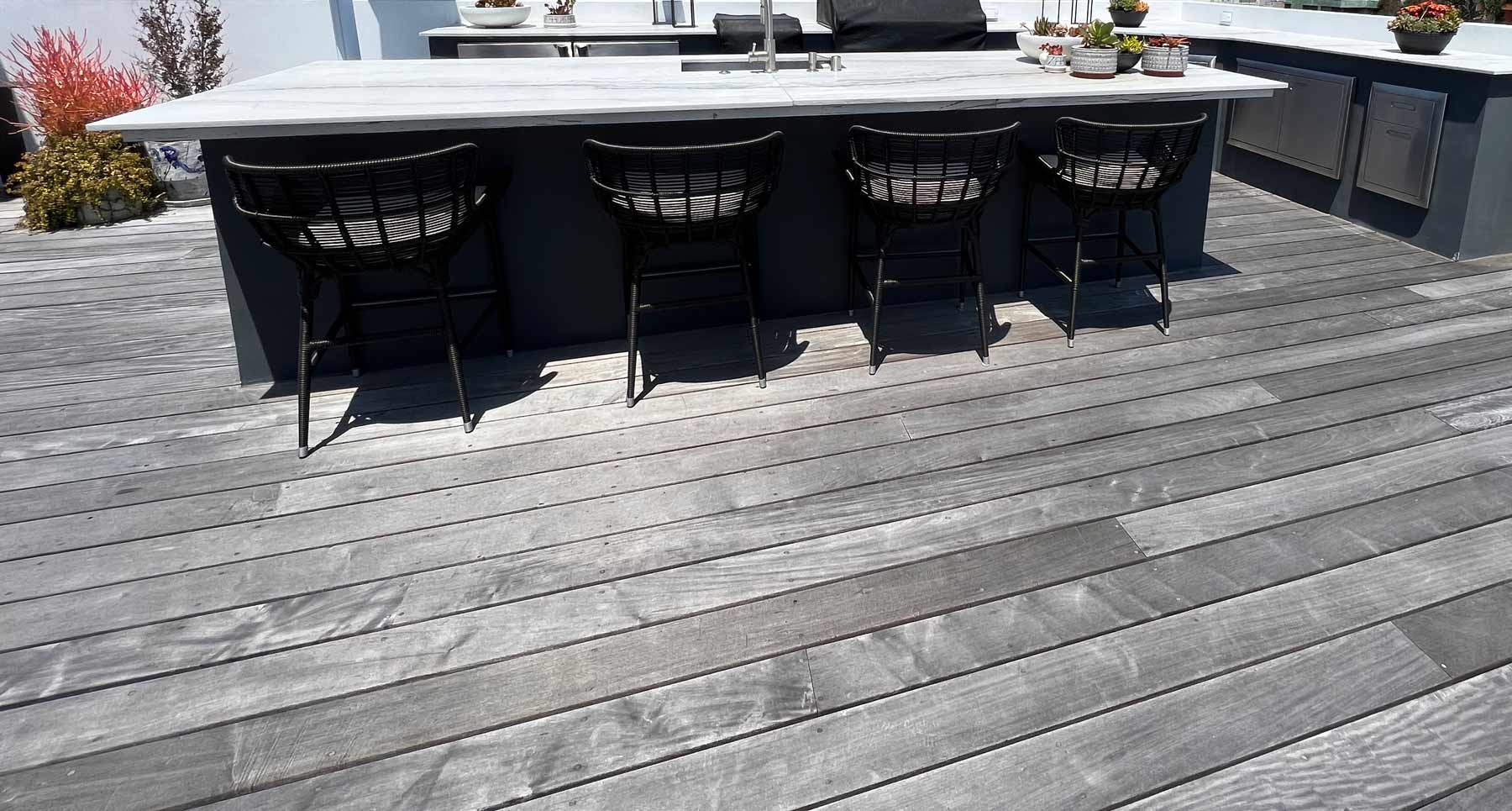 farmhouse decking